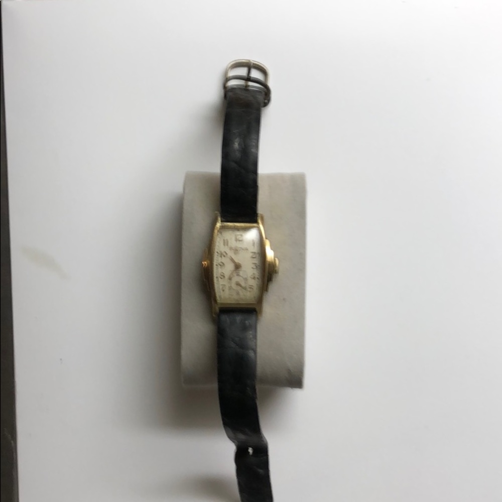 Watch - Picture 2 of 4
